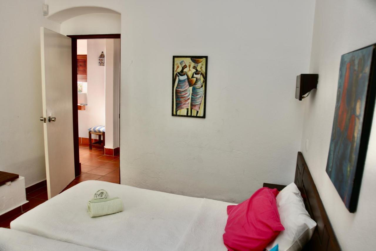 Villa Jacaranda - 550M From The Beach - Free Wifi - By Bedzy アルブフェイラ エクステリア 写真